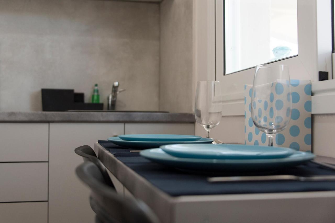 El Greco Bright, Airy Penthouse In Trendy Petralona Lägenhet Aten Exteriör bild